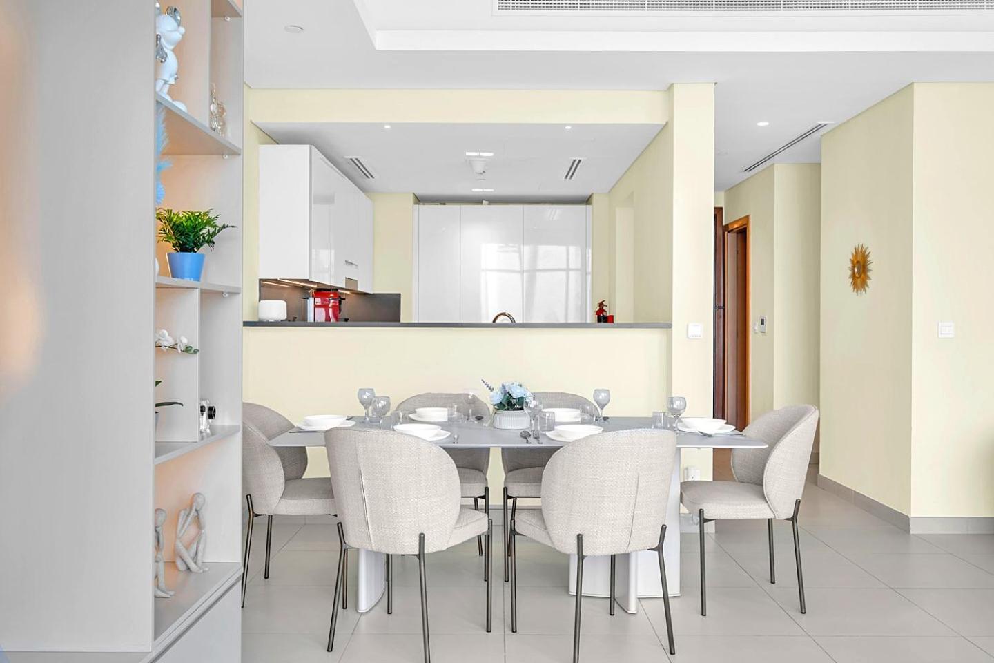 Refined 2 & Half Br In Mada Residences Near Mall Апартаменти *