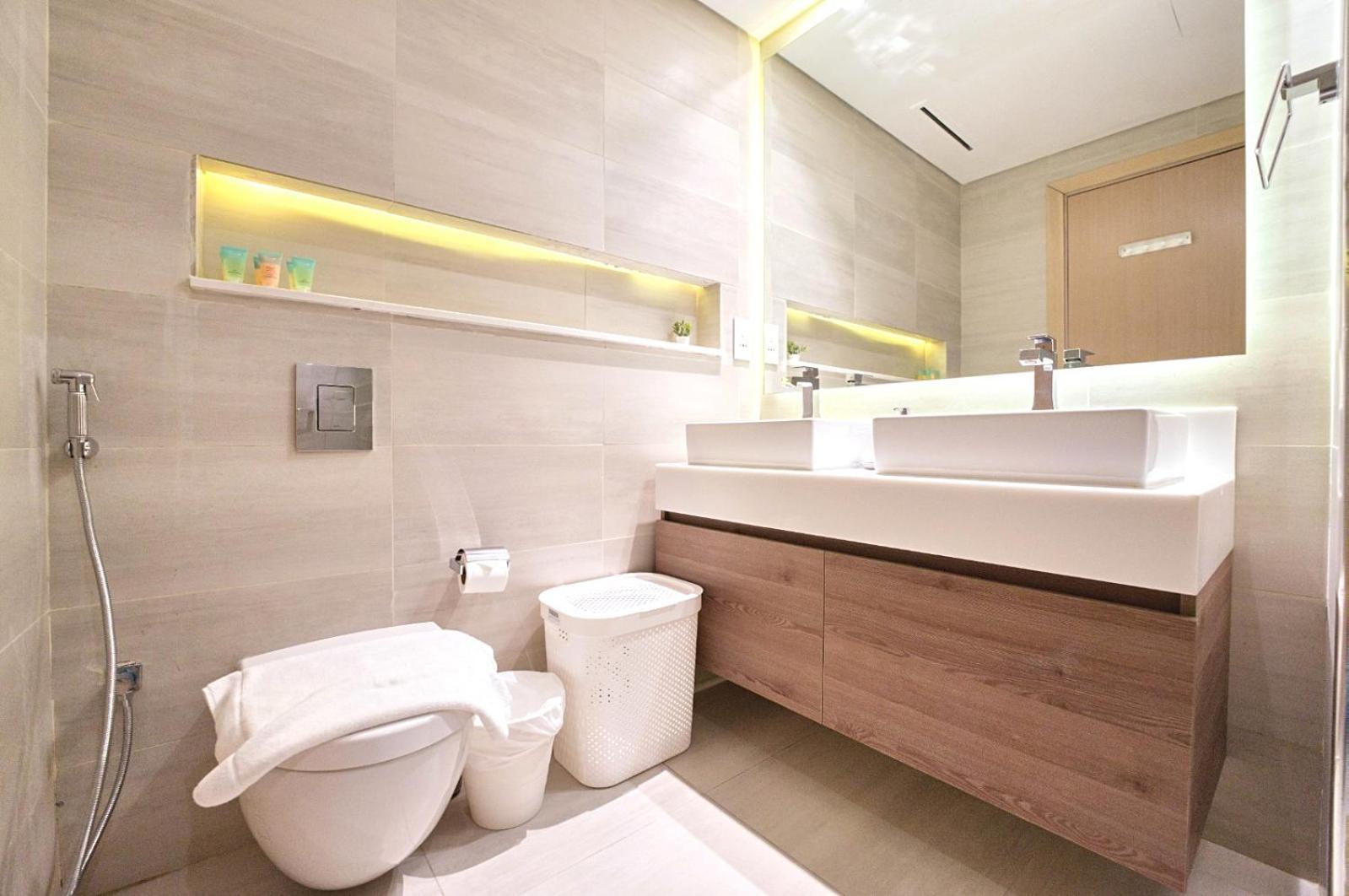 Апартаменти Refined 2 & Half Br In Mada Residences Near Mall Дубай