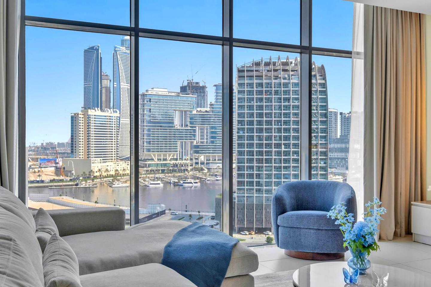 Апартаменти Refined 2 & Half Br In Mada Residences Near Mall